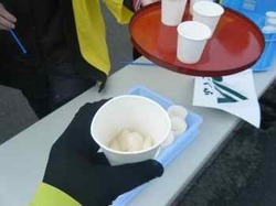 らっきょうでパワーを(11時31分・約24キロ地点).jpg