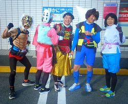 仮装の5人.jpg